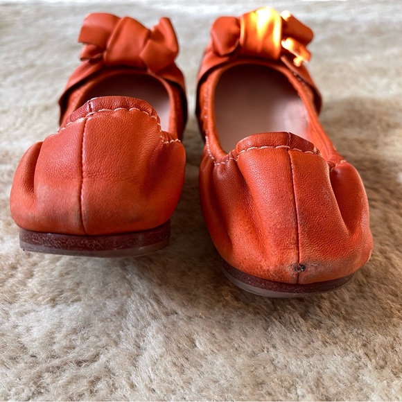 Miu Miu Leather Knotted Bow Elasticized Scrunch Ballet Flat In Orange Sz 38 1/2 - Picture 5 of 14